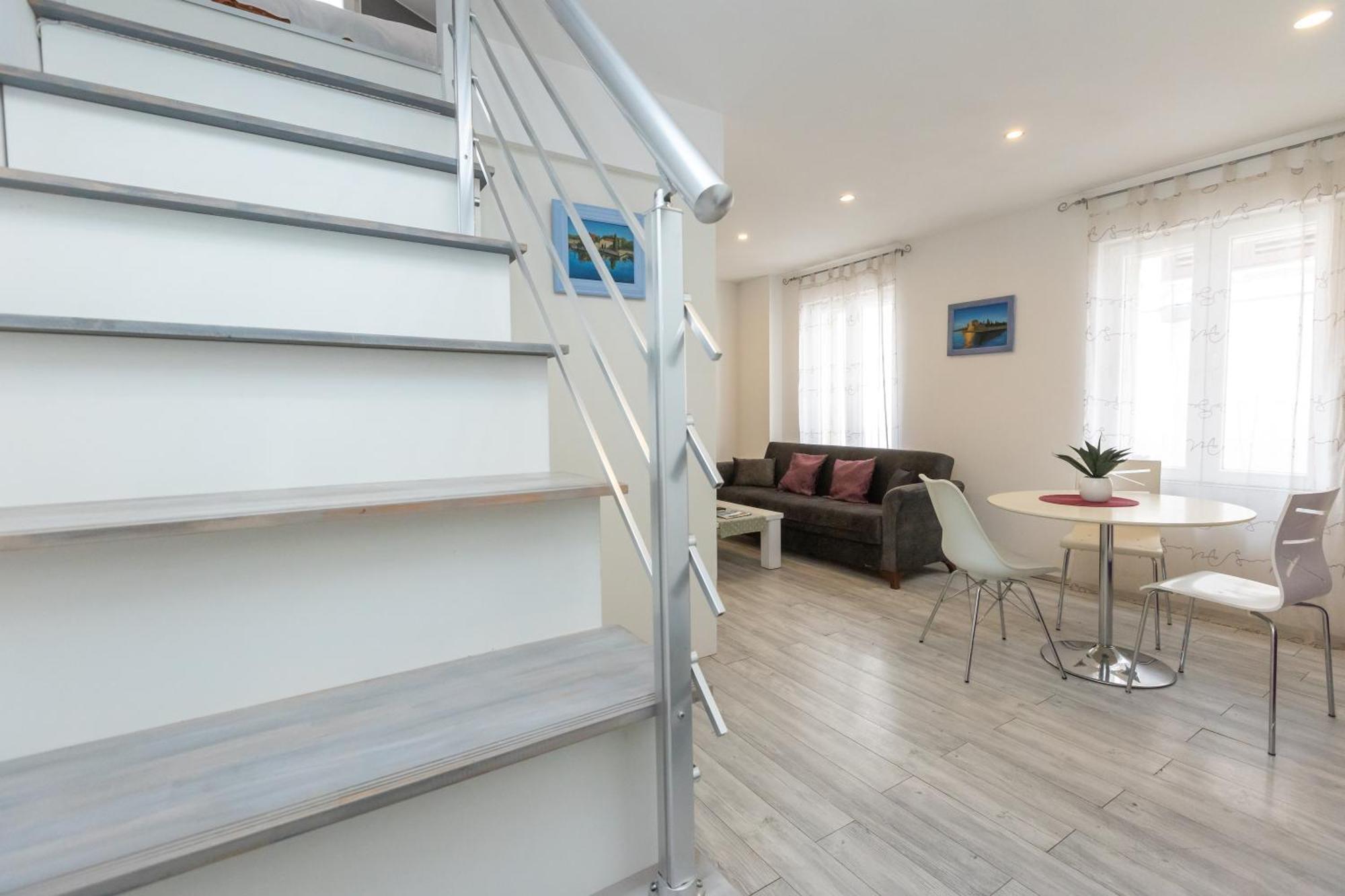 Alpha Loft 1Br Apartment In Center ซาดาร์ ภายนอก รูปภาพ