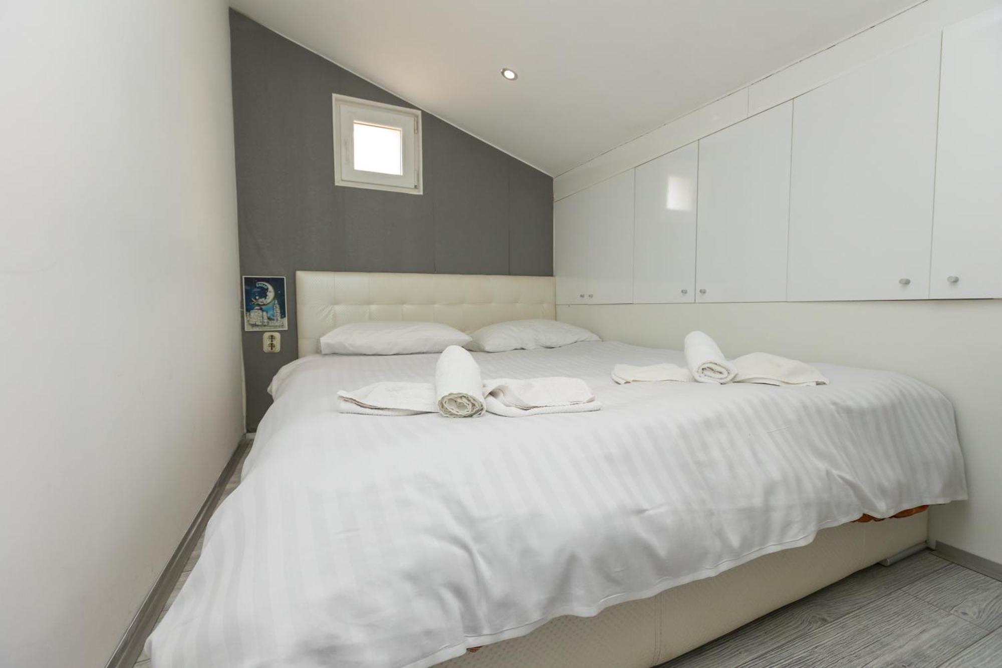 Alpha Loft 1Br Apartment In Center ซาดาร์ ภายนอก รูปภาพ