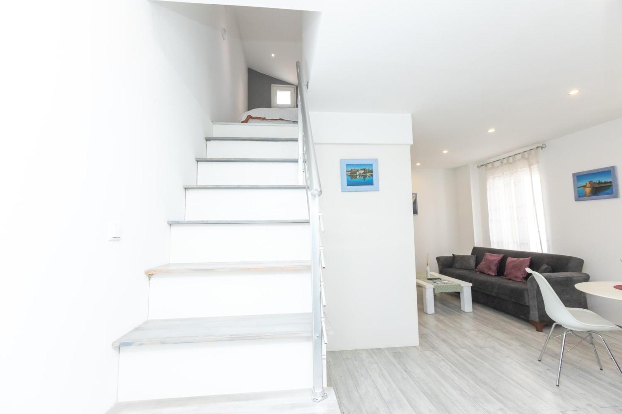 Alpha Loft 1Br Apartment In Center ซาดาร์ ภายนอก รูปภาพ